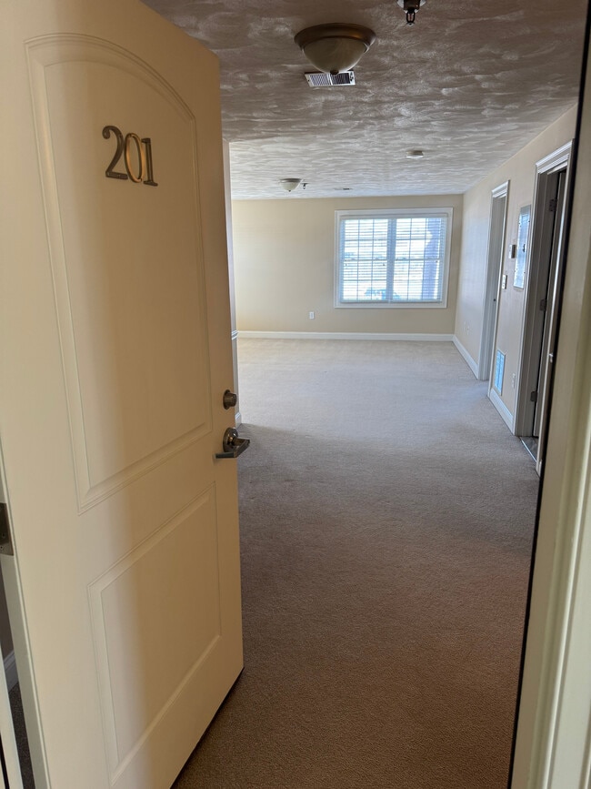 Building Photo - 1 Church St