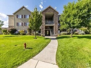 Building Photo - 1656 Westbury Way