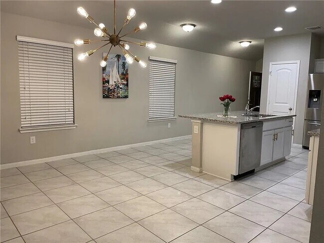 Building Photo - 2018 Grow Ln