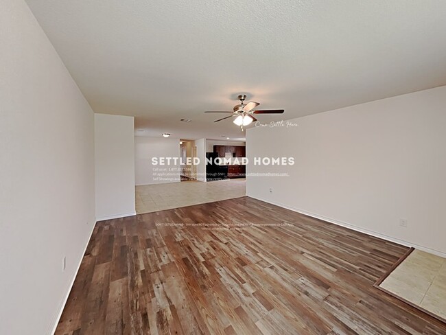 Building Photo - 2818 Edd Rd, Dallas