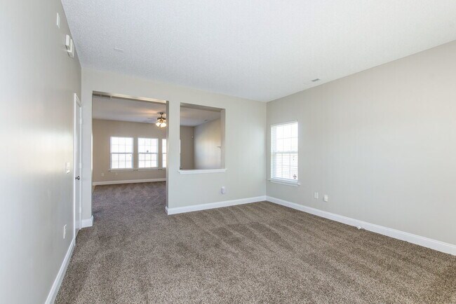 Foto del edificio - 13669 Coram Pl