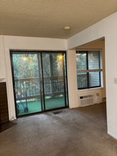 Building Photo - 14701 E Tennessee Dr