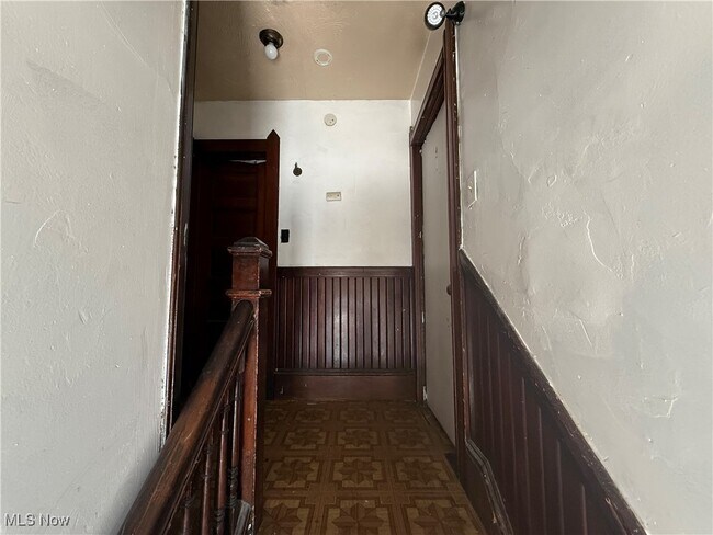 Foto del edificio - 1355 Addison Rd