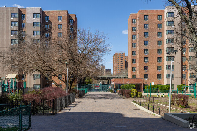 Building Photo - Riverdale Osborne Towers