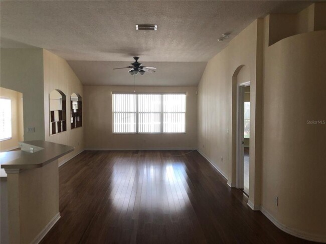 Building Photo - 9822 White Barn Way