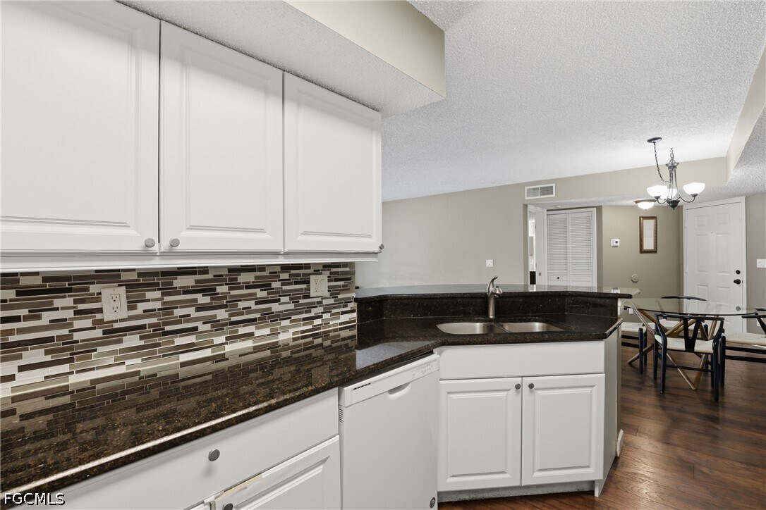 Foto del edificio - 13605 Eagle Ridge Dr