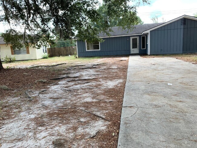 Building Photo - Duplex for Rent