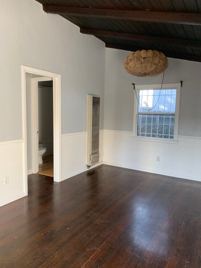 Foto del edificio - 3946 S Hill St