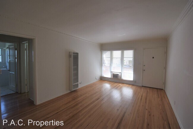 Building Photo - 2 br, 1 bath Apartment - 1213 S Orange Gro...