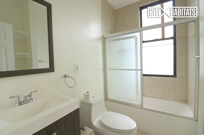 Foto del edificio - 128 Guernsey St