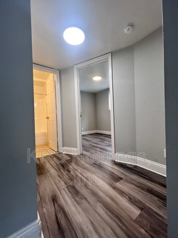 Building Photo - 2108 Phaup St