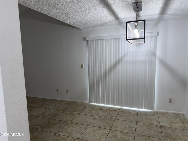 Building Photo - 6316 N 47th Ave