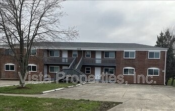 Building Photo - 388 Elmwood Dr