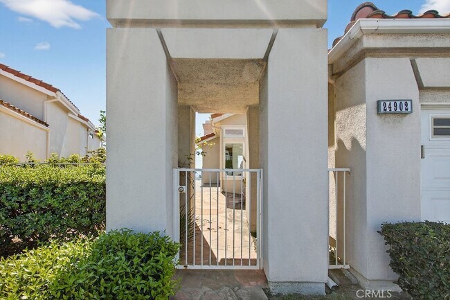 Foto del edificio - 24902 Sea Crest Dr