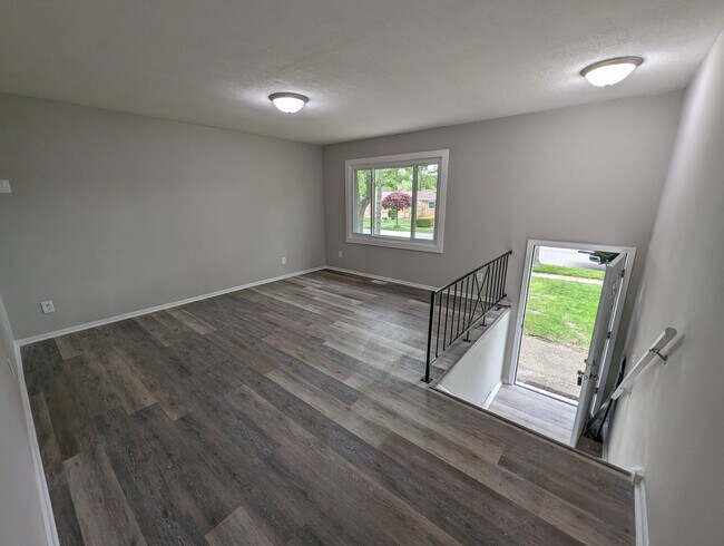 Foto del edificio - Lovely Renovated 3 Bedroom / 1 Bath in Portage