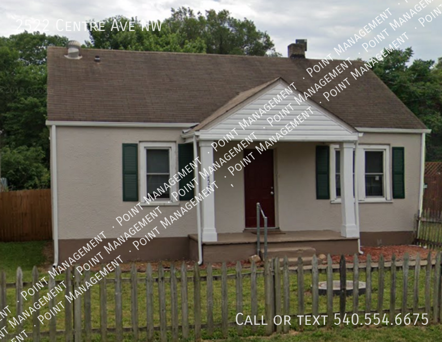 Primary Photo - Endearing Single Family Home! (PLEASE EXCU...