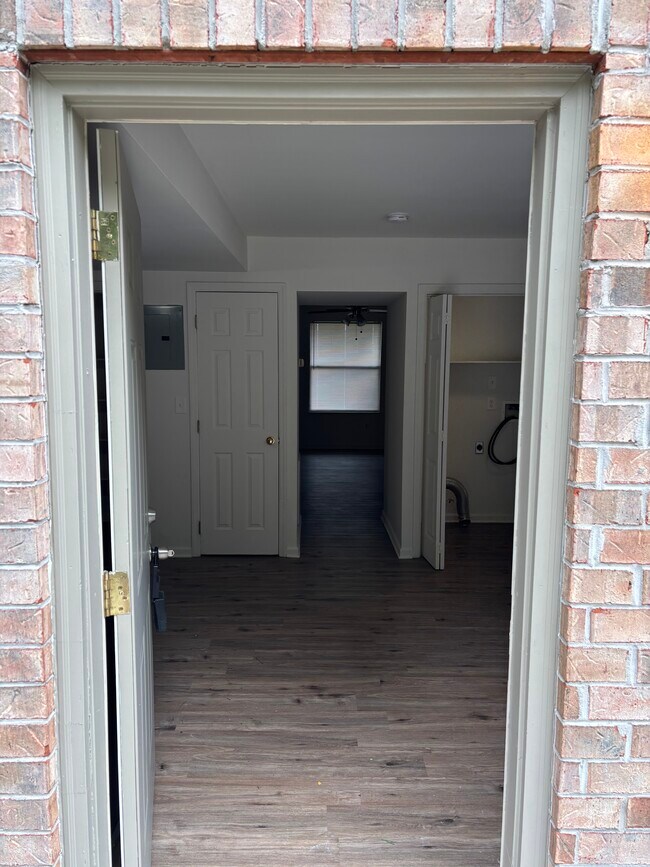 Entrando desde el patio trasero - 11425 Alanridge Ln