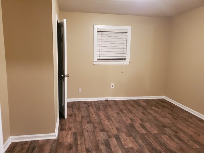 Foto del edificio - Section 8 accepted 2-Bedroom Retreat in Huntsville – Cozy Living with 803 Sq Ft!"