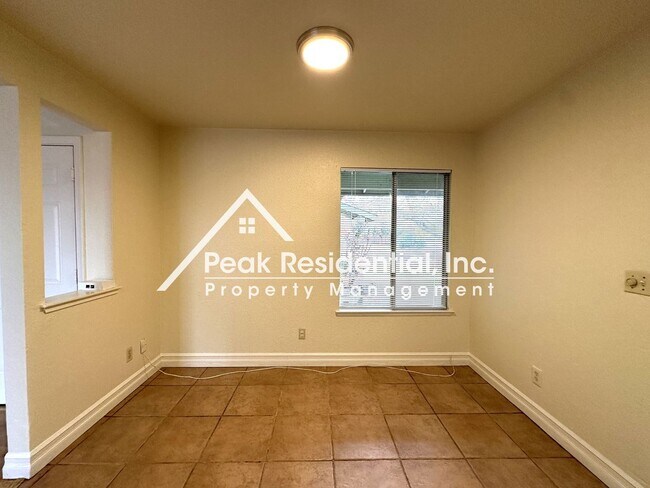 Foto del edificio - 4 br, 2 bath House - 7801 Deer Creek Drive