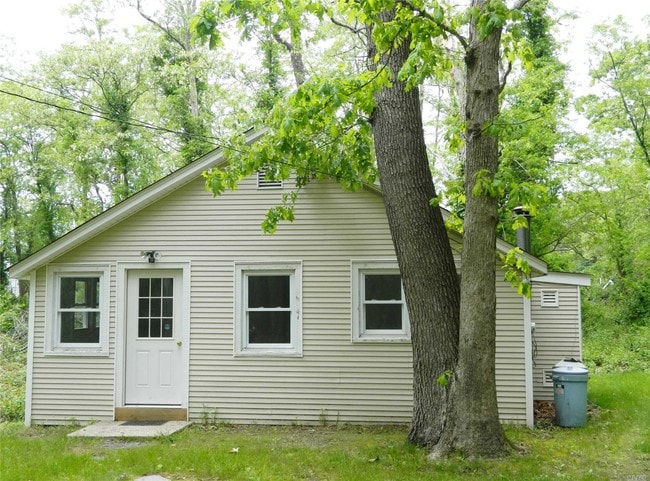 Building Photo - 230 Meeting House Creek Rd