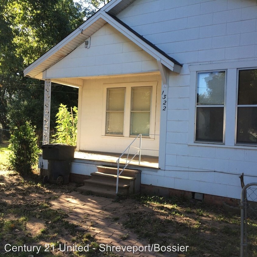 Primary Photo - 1322 Montgomery Ln