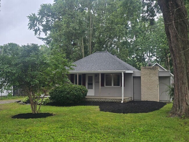 Foto del edificio - 3 Bedroom Home in Champaign!