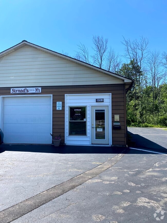 Rental office - Strnad Drive Apartments