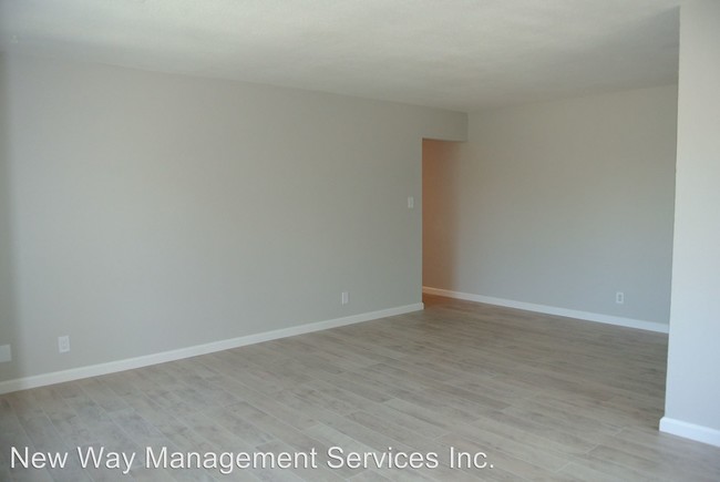 Building Photo - 2 br, 1 bath House - 1216 Sycamore Drive #4