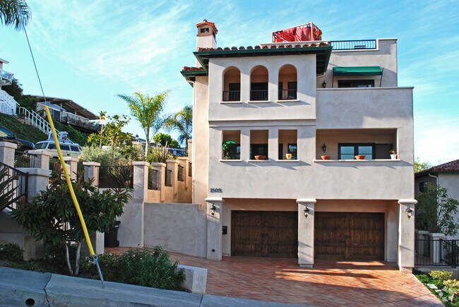 Building Photo - 1503 Calle Mirador