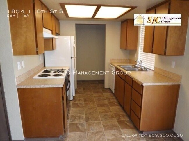 Building Photo - 2 bedroom 1 bath duplex for rent in Tacoma