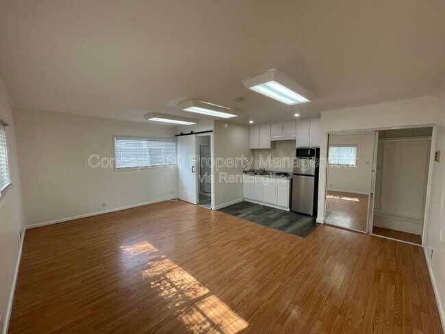 Foto del edificio - 3153 W 155th St