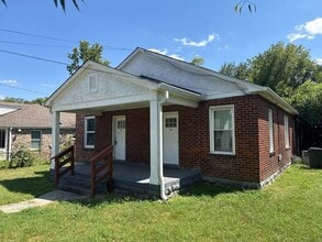 Building Photo - 203 Morrison St