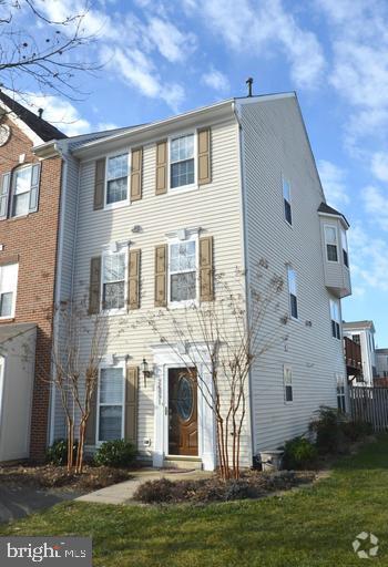 Building Photo - 26091 Lands End Dr