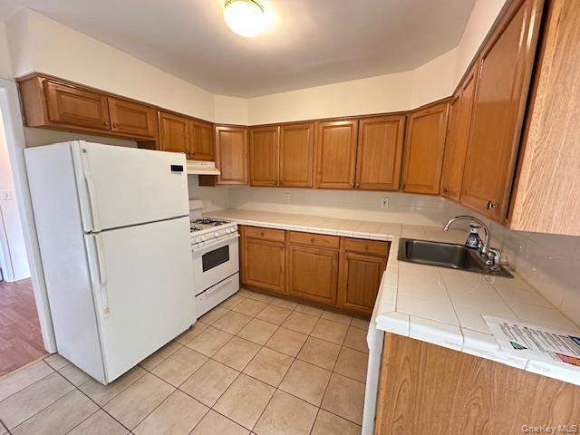 Foto del edificio - 54 Hickory Rd