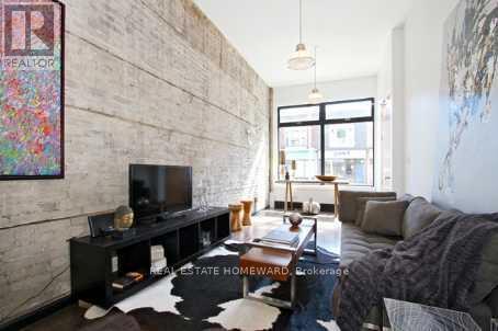 Photo du bâtiment - 726 Gerrard St E