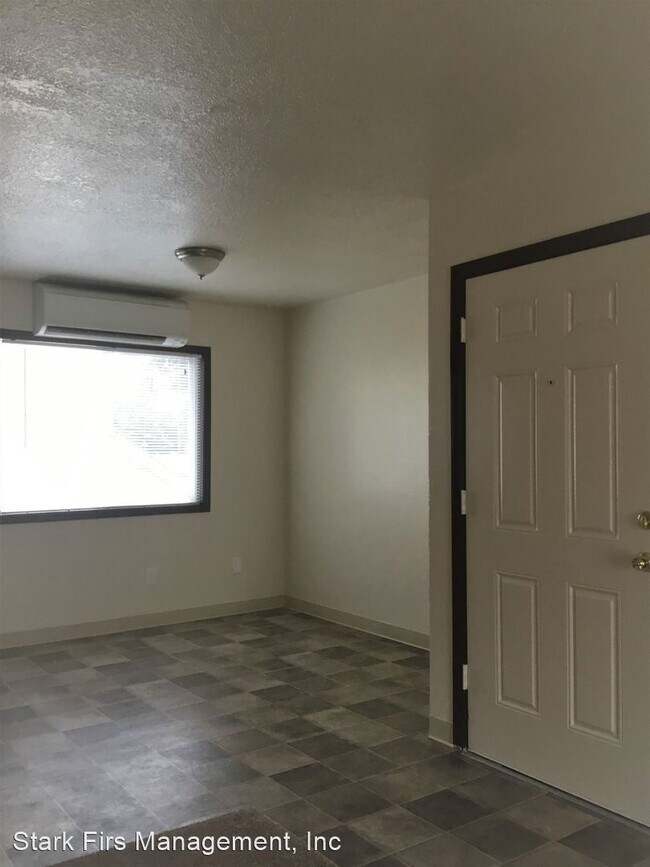 Building Photo - 924 NE 91st Ave