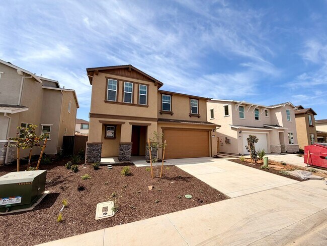 Foto del edificio - 12620 Hereford Ave