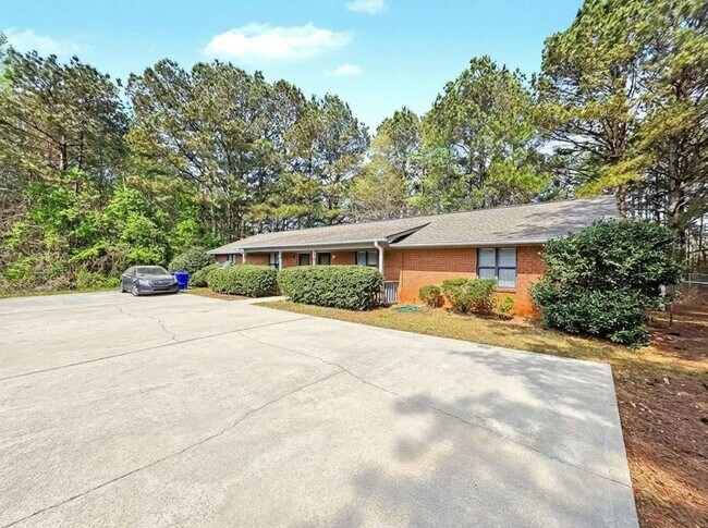 Building Photo - Tibbitts Drive Duplex