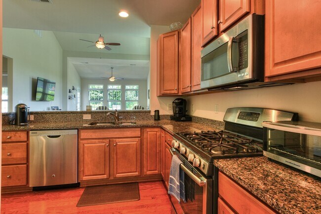 Building Photo - 18876 Timbercreek Dr