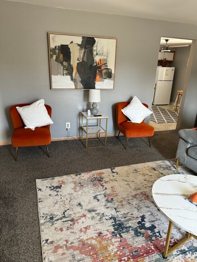 Foto principal - 10120 W Capitol Dr