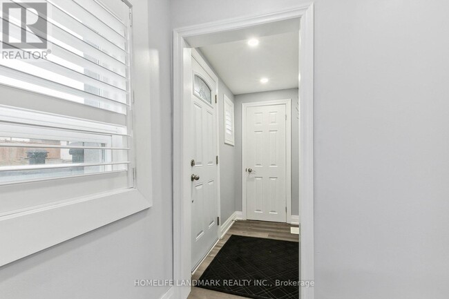 Building Photo - 35 Wallington Ave
