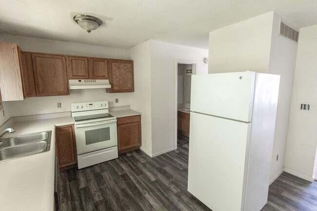 Building Photo - 3903 Olympic Ct