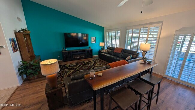 Building Photo - 37284 S Ocotillo Canyon Dr