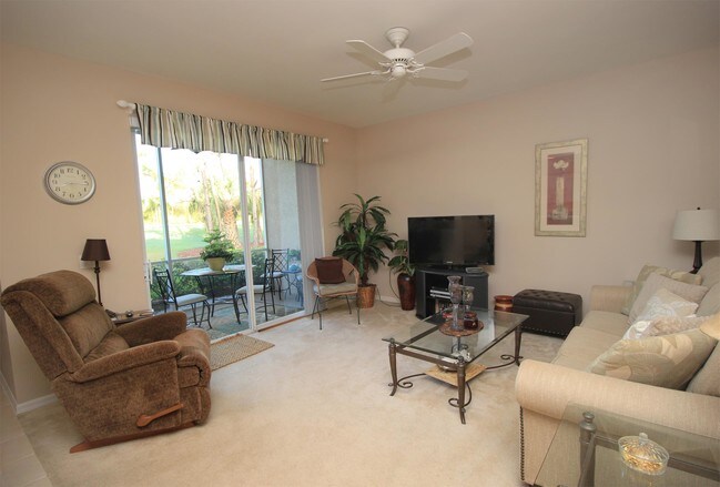 Foto del edificio - 2875 Cypress Trace Cir