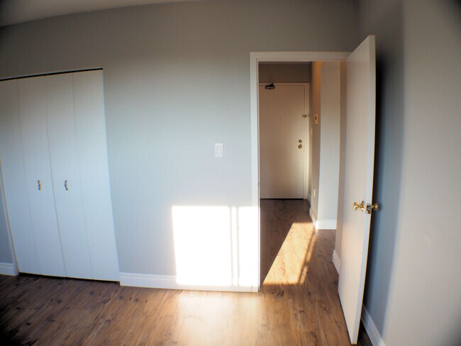 Photo du bâtiment - 147 Catharine St S