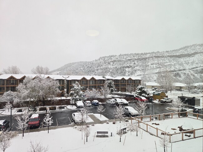 Foto del edificio - 1275 Escalante Dr