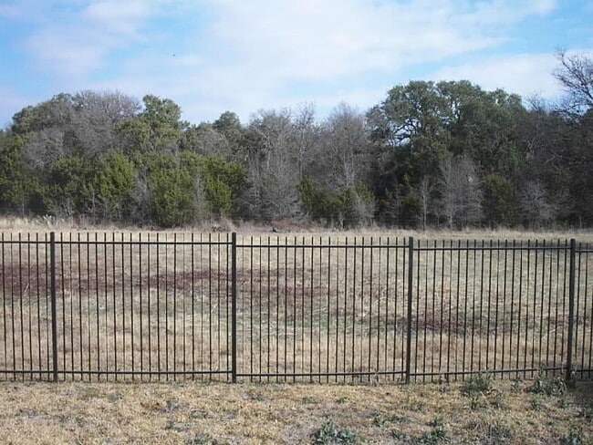 Building Photo - 1700 Kemah Dr