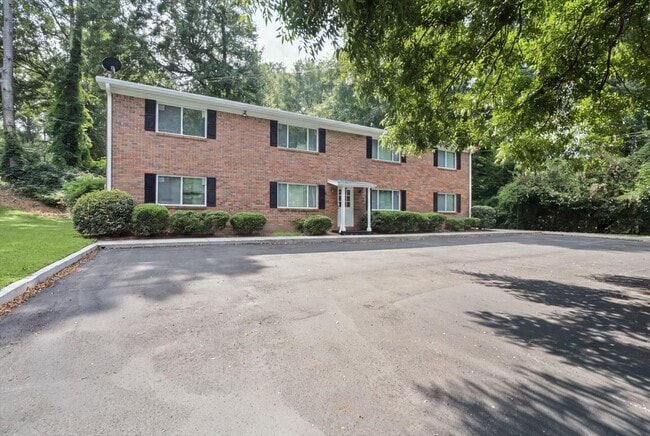 Photo - 2430 Coosawattee Dr NE (Brookhaven, GA) Apartment