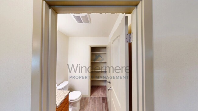Foto del edificio - Whit218