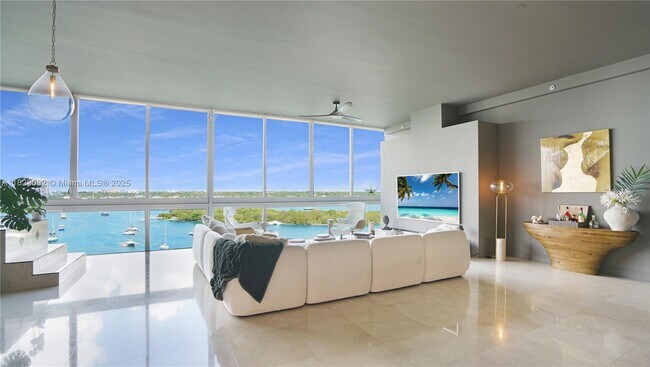 Foto del edificio - 7934 West Dr